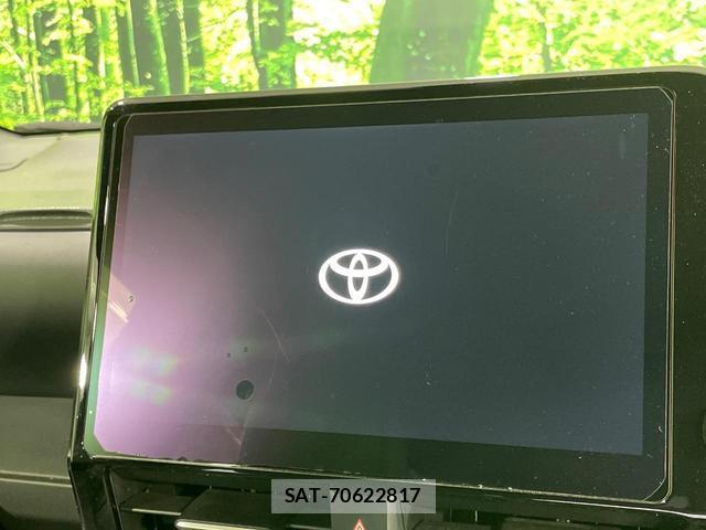 Toyota VOXY 2023-02 8003710-2