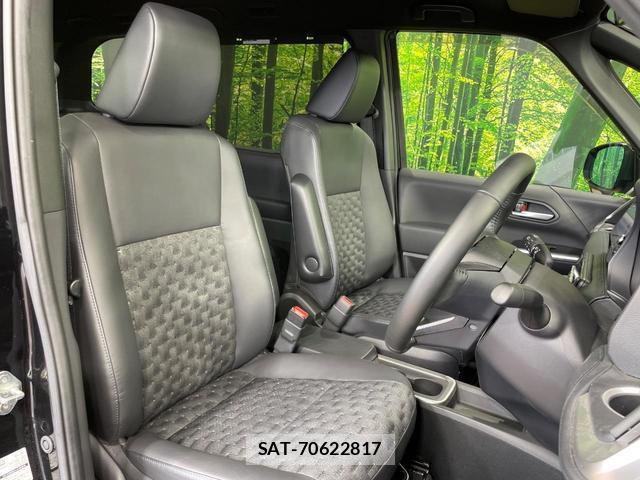 Toyota VOXY 2023-02 8003710-7