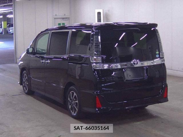 Toyota VOXY 2019-09 8003729-1
