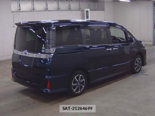Toyota VOXY 2018-01 8003737-4