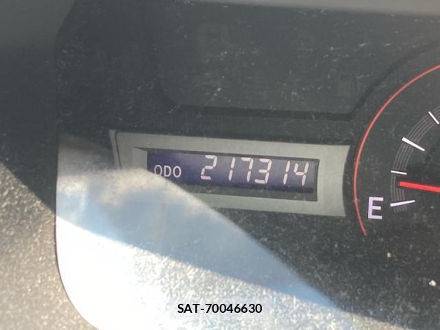 Toyota VOXY 2008-11 8003772-11