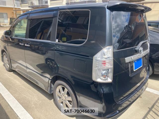 Toyota VOXY 2008-11 8003772-13