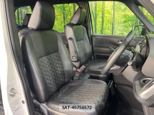 Toyota VOXY 2024-04 8004390-7