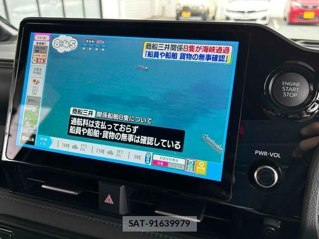 Toyota VOXY 2025-04 8004442-12