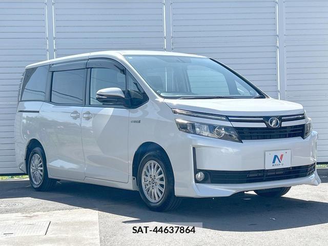 Toyota VOXY 2014-05 8004659-15