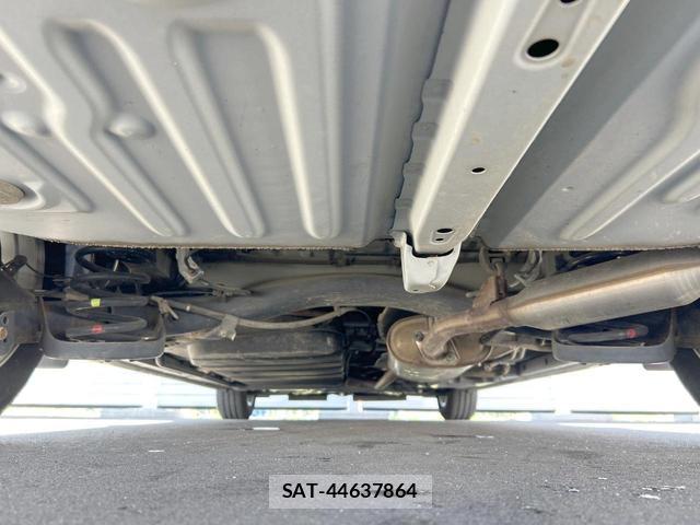 Toyota VOXY 2014-05 8004659-19