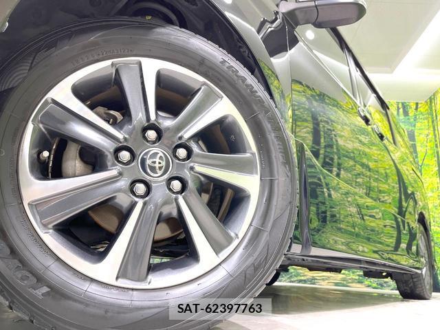 Toyota VOXY 2017-09 8005002-14