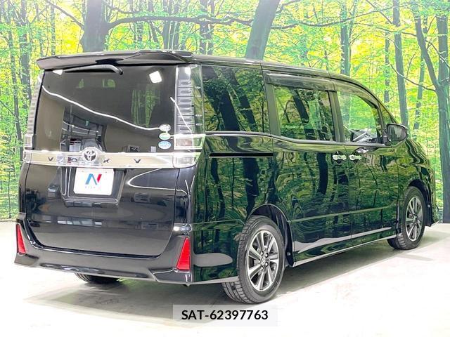 Toyota VOXY 2017-09 8005002-18