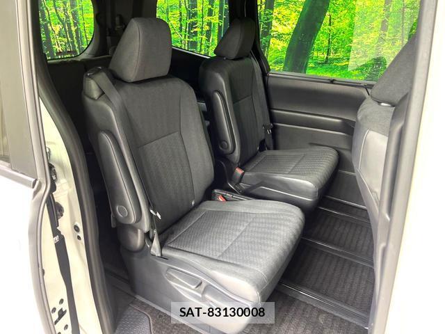 Toyota VOXY 2022-10 8005024-8