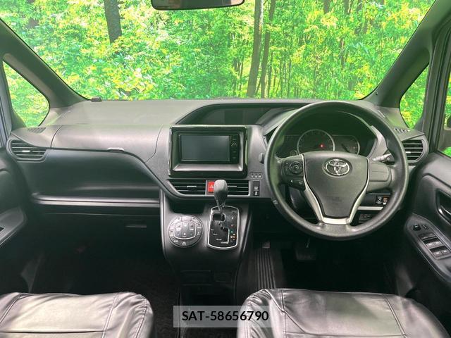 Toyota VOXY 2015-11 8005067-1