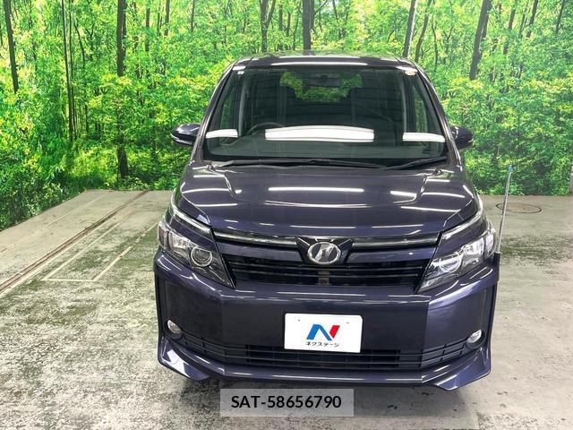 Toyota VOXY 2015-11 8005067-12