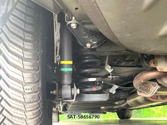 Toyota VOXY 2015-11 8005067-18