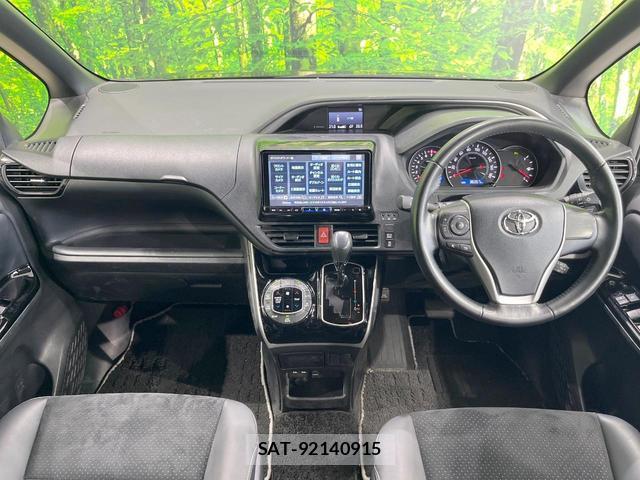 Toyota VOXY 2021-07 8005136-1