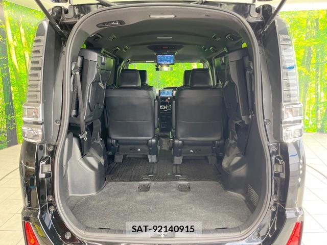 Toyota VOXY 2021-07 8005136-10
