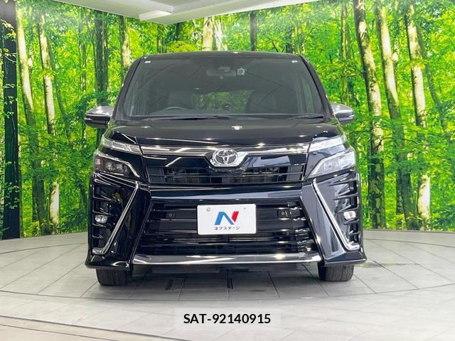 Toyota VOXY 2021-07 8005136-14