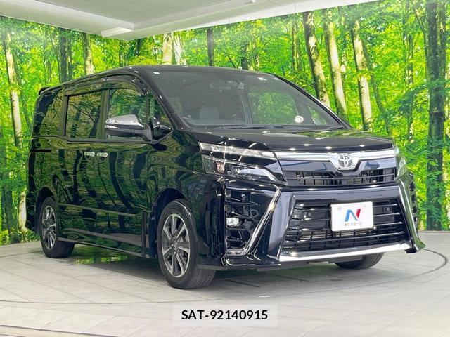 Toyota VOXY 2021-07 8005136-16