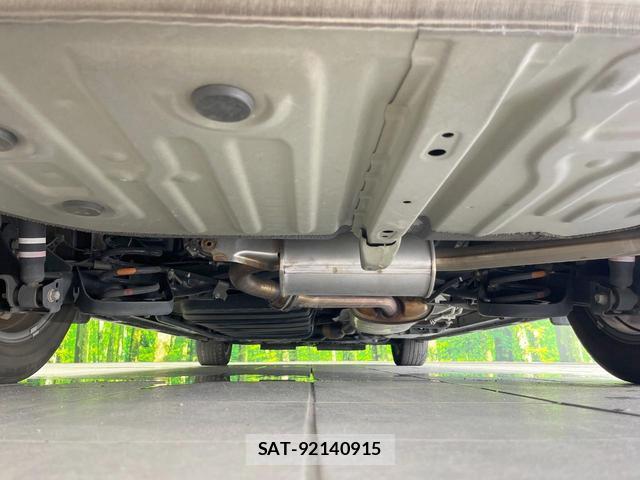 Toyota VOXY 2021-07 8005136-19
