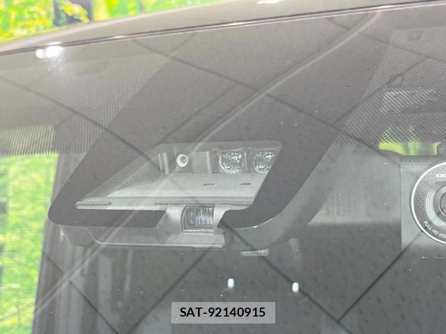 Toyota VOXY 2021-07 8005136-5