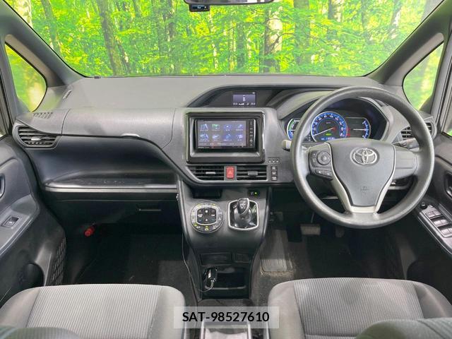 Toyota VOXY 2014-07 8005142-1