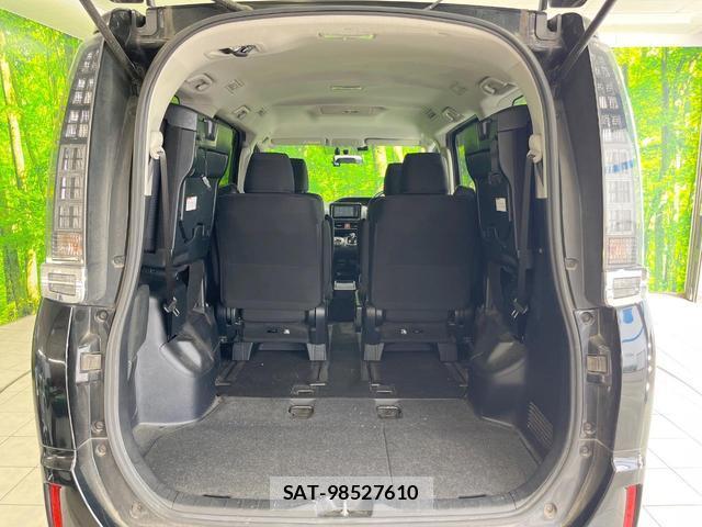 Toyota VOXY 2014-07 8005142-10