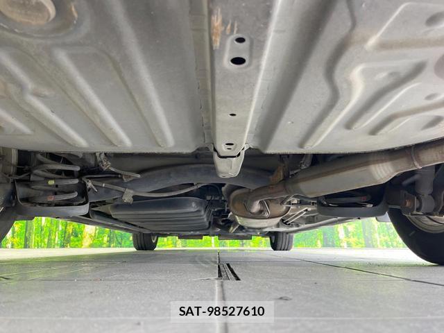 Toyota VOXY 2014-07 8005142-18