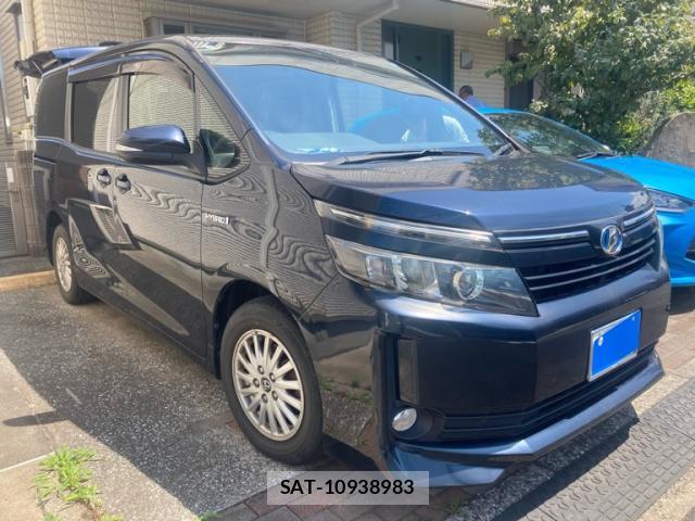 Toyota VOXY 2015-01 8005335-0