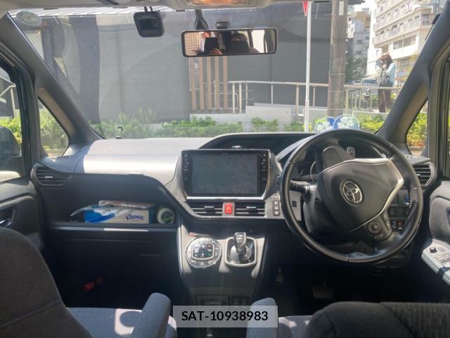 Toyota VOXY 2015-01 8005335-10