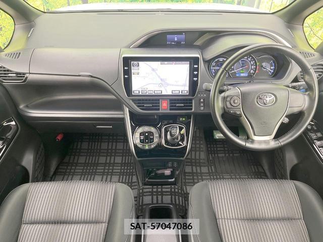 Toyota VOXY 2018-08 8005778-1
