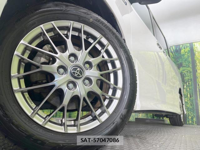 Toyota VOXY 2018-08 8005778-13