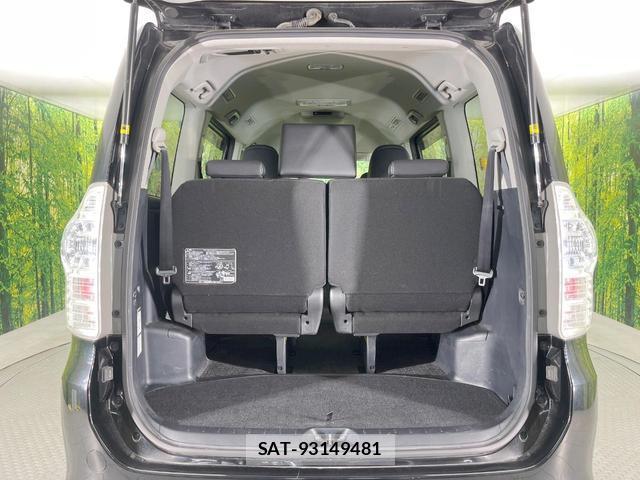 Toyota VOXY 2013-07 8005788-10