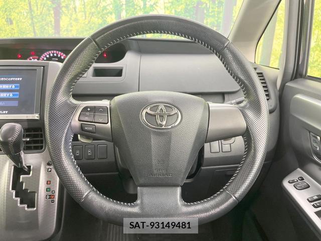 Toyota VOXY 2013-07 8005788-11