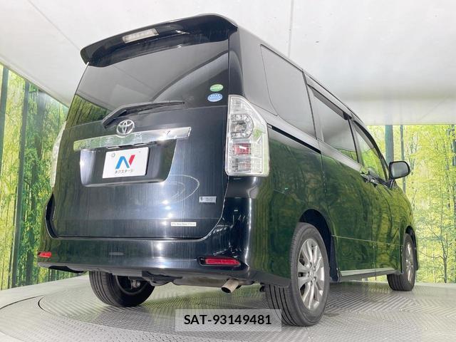 Toyota VOXY 2013-07 8005788-17