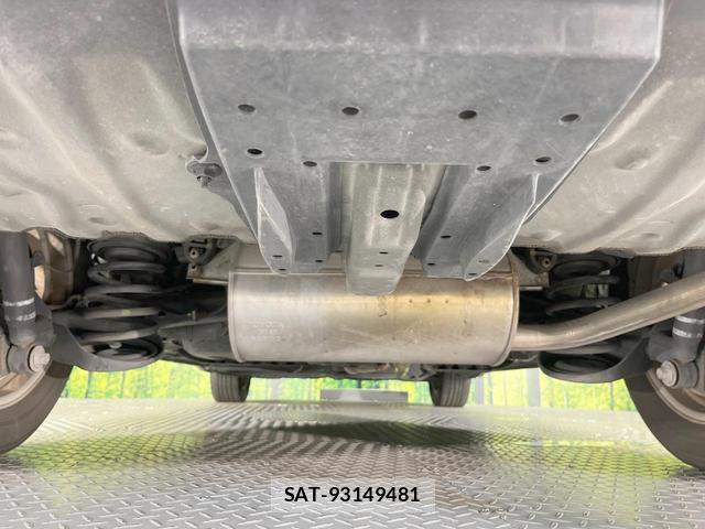 Toyota VOXY 2013-07 8005788-19