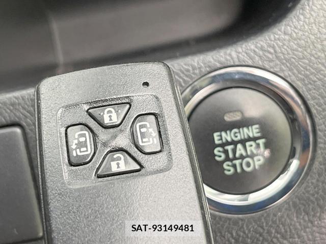 Toyota VOXY 2013-07 8005788-6
