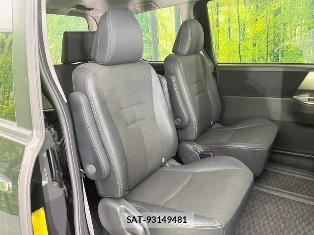 Toyota VOXY 2013-07 8005788-8