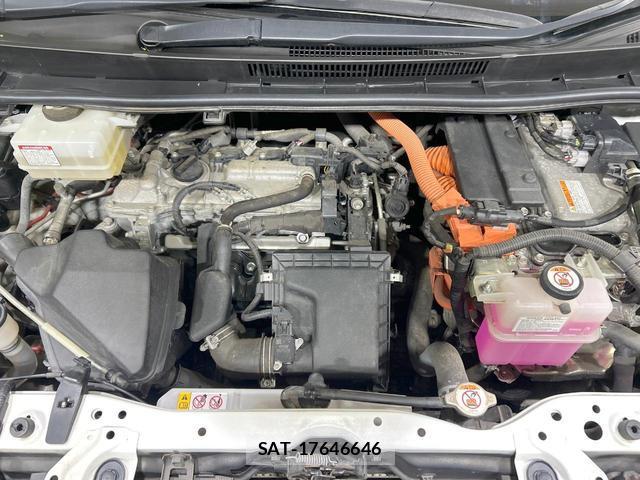 Toyota VOXY 2019-03 8005987-17
