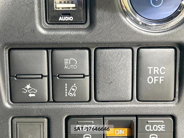 Toyota VOXY 2019-03 8005987-4