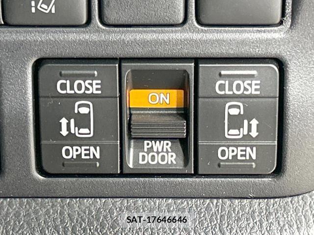 Toyota VOXY 2019-03 8005987-5