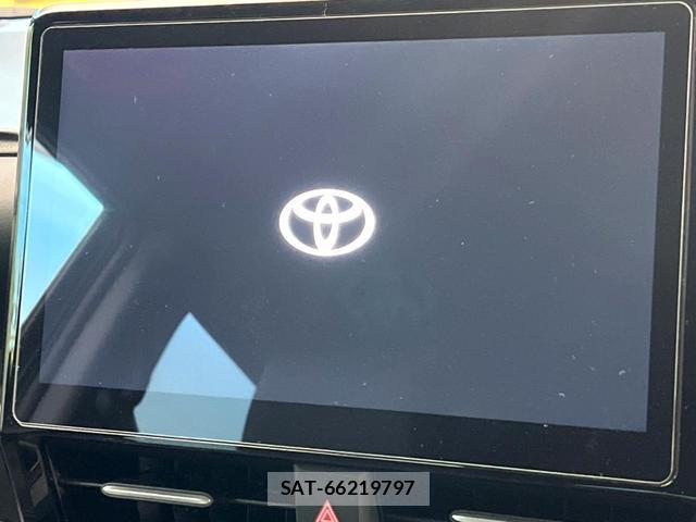 Toyota VOXY 2025-05 8006144-2