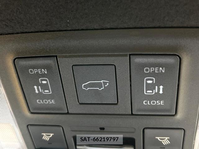Toyota VOXY 2025-05 8006144-4