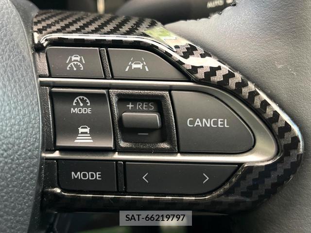 Toyota VOXY 2025-05 8006144-6