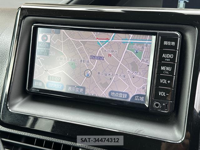 Toyota VOXY 2017-11 8006616-2