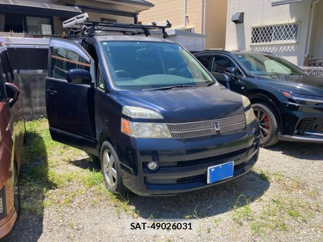 Toyota VOXY 2007-01 8007181-2