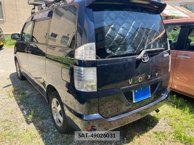 Toyota VOXY 2007-01 8007181-3
