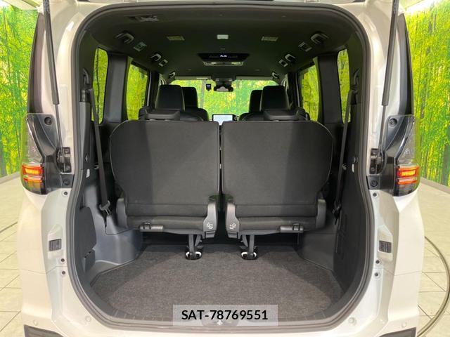 Toyota VOXY 2023-07 8007206-10