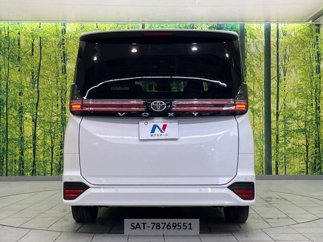 Toyota VOXY 2023-07 8007206-15