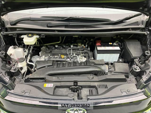 Toyota VOXY 2023-07 8007208-17