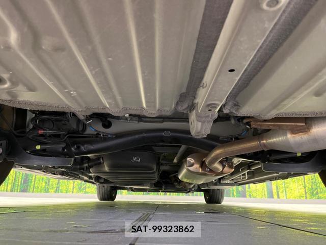Toyota VOXY 2023-07 8007208-18