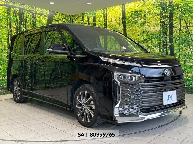 Toyota VOXY 2022-03 8007871-16