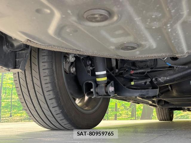 Toyota VOXY 2022-03 8007871-19
